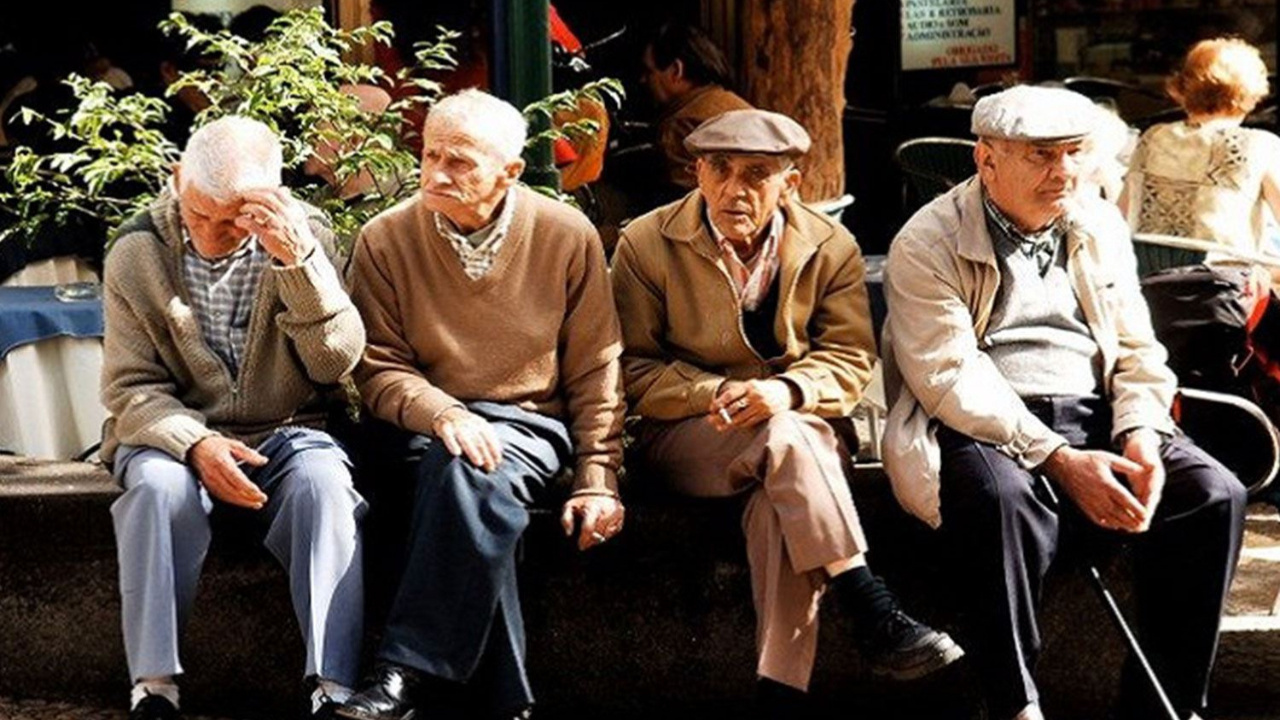 Emekli ayliklari icin duzenleme sansi mi doguyor mhpli isim tamamlaninca dedi acikladi Qsi1GyGm