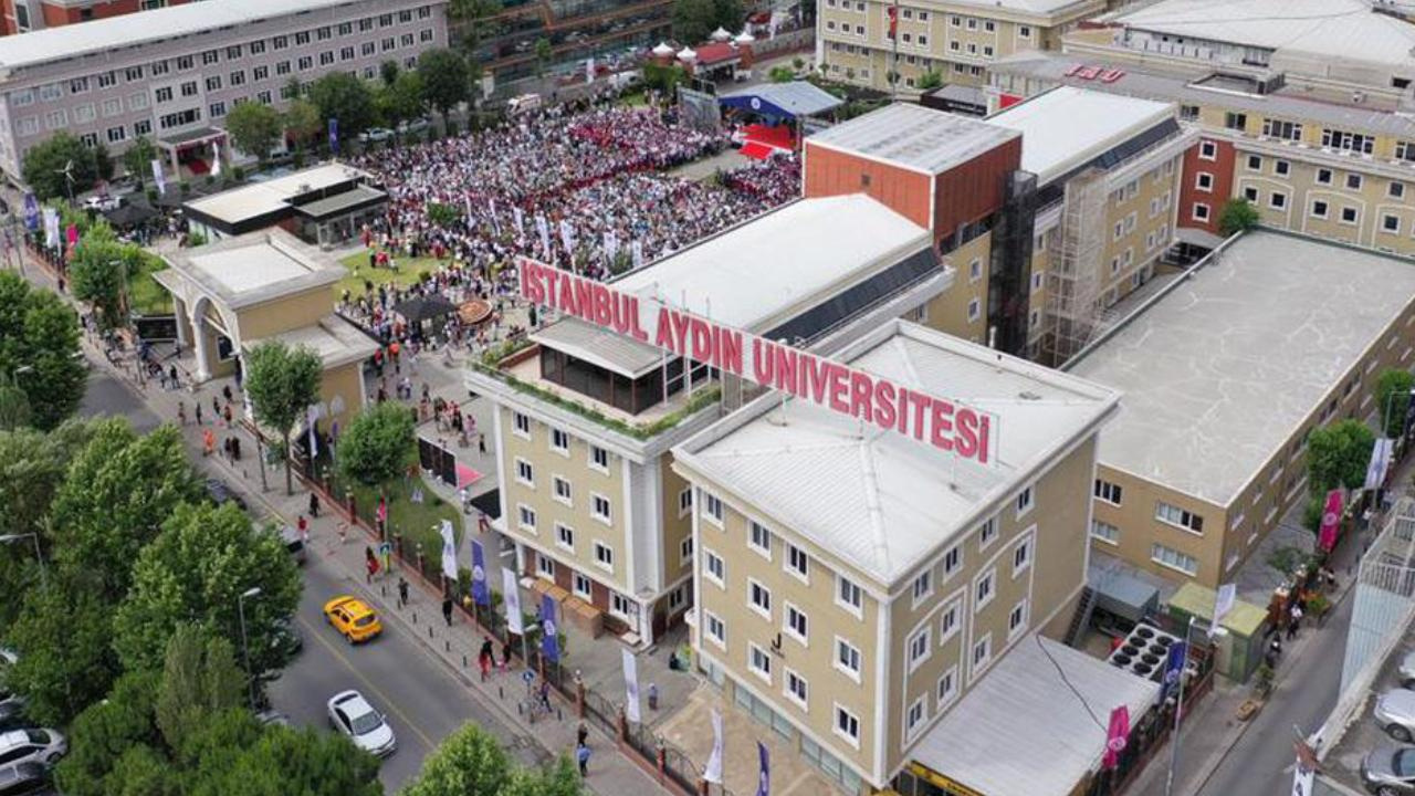Istanbul aydin universitesi 100e yakin akademisyeni isten cikardi gerekce gosterilmedi bdfuPUp9