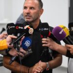 Okan buruk oyuncusuna rest cekti hicbir yere gidemezsin t7iVY14d